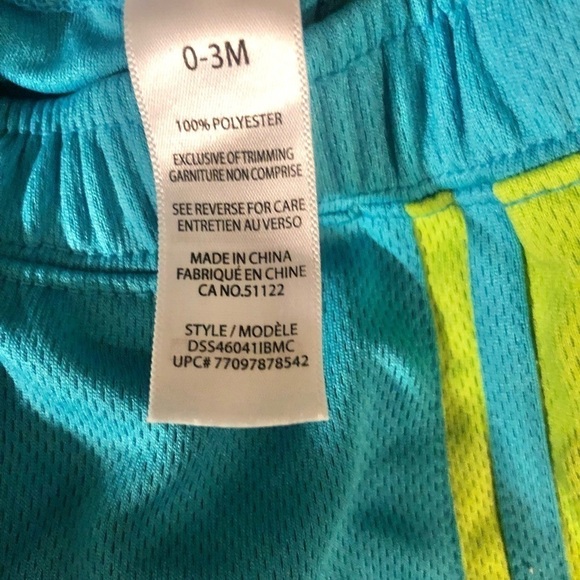 0-3 months Disney Mickey Mouse outfit - Picture 8 of 8